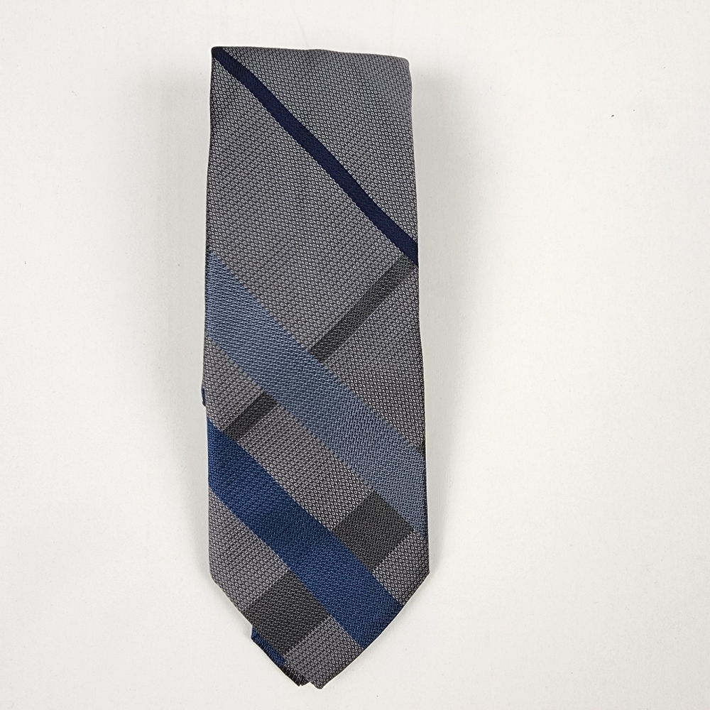 Dion Signature Canada Tie 100% Italian Silk Gray Blue NWT